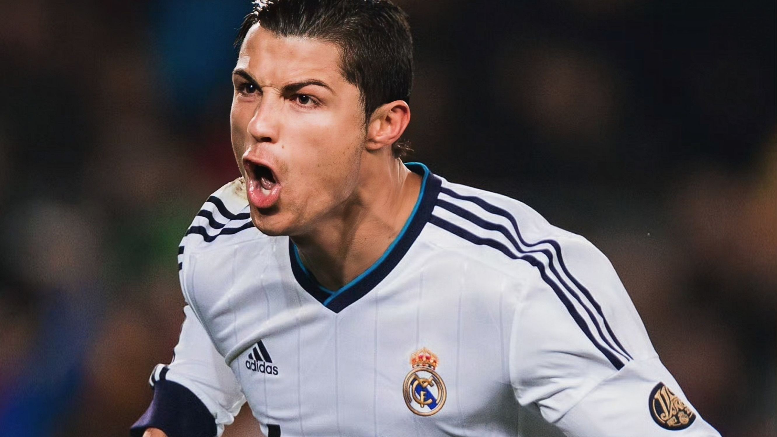 VAR判罚再引争议,C罗对阵曼联裁判判点引发巨大争议 VAR判罚再引争议,C罗对阵曼联裁判判点引发巨大争议